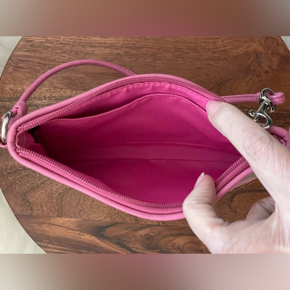 COACH Poppy Chan PINKY Signature Tan Coated Canvas Wristlet - Picture 5 of 7